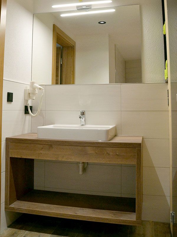 Apartment in Fiss – Bathroom